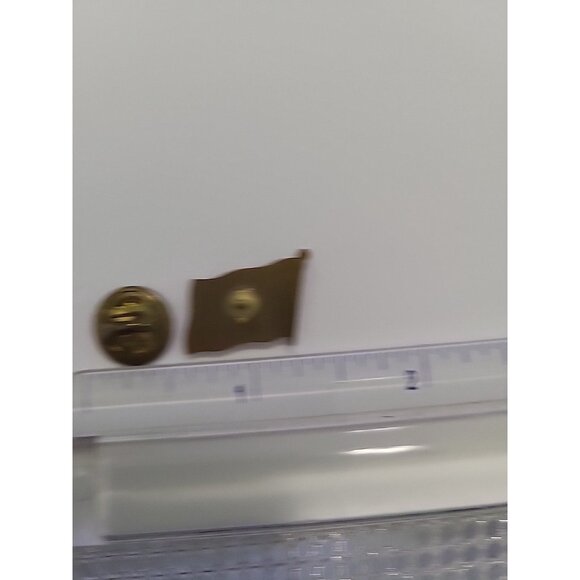 American Flag Enameled Gold Tone Lapel Hat Pin Tie Tac Patriot Made In USA .75"W - Picture 5 of 6